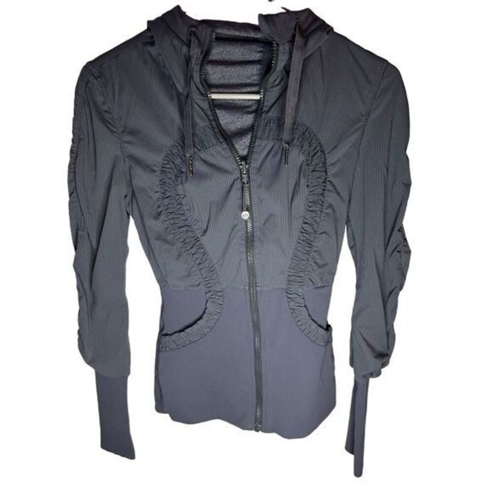 Lululemon Women's Reversible Dance Studio Hooded Jacket Multicolor Size…